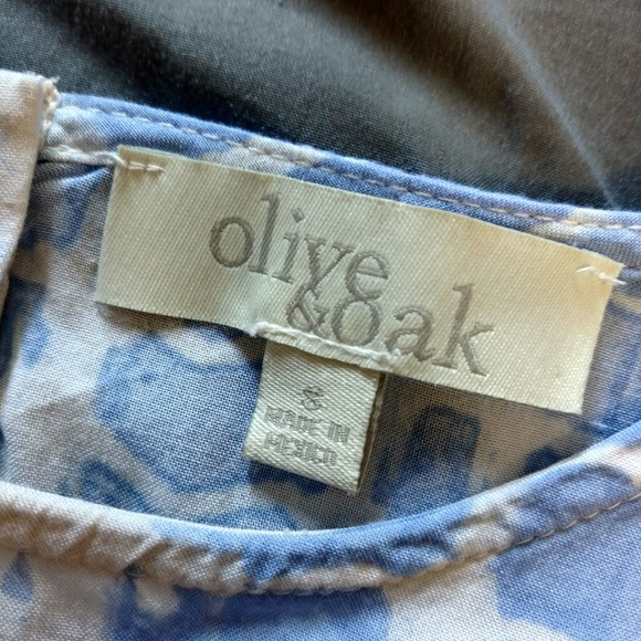Olive & Oak top with wooden buttons - Picture 3 of 5